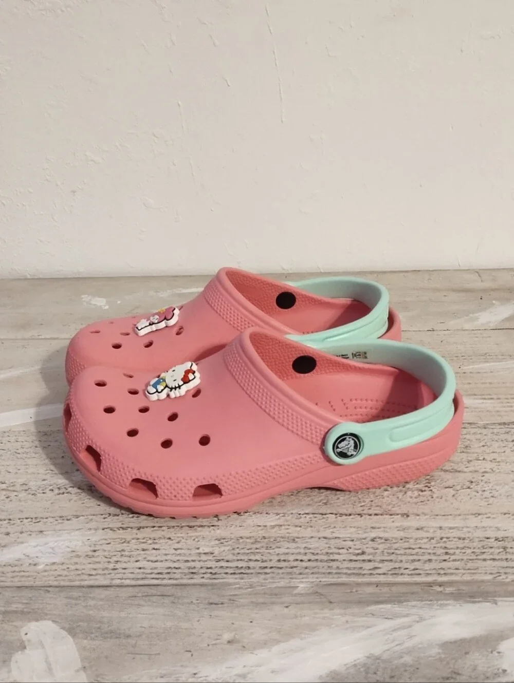 Crocs Hello Kitty Clogs Pink Mint Green Size j4 Kids girls